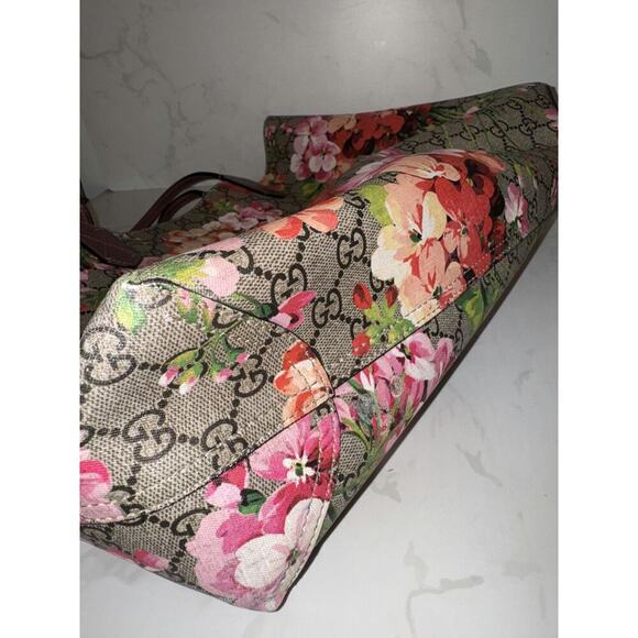 Gucci Monogram Blooms Tote - Excellent Condition - Picture 3 of 5